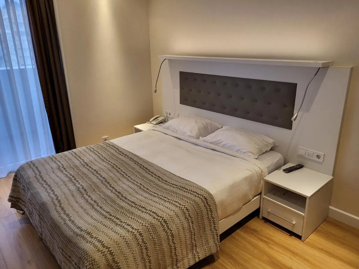 Black Sea Apartments Alliance Palace Батуми Отель