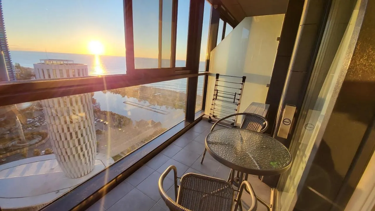 Отель Black Sea Apartments Alliance Palace Батуми