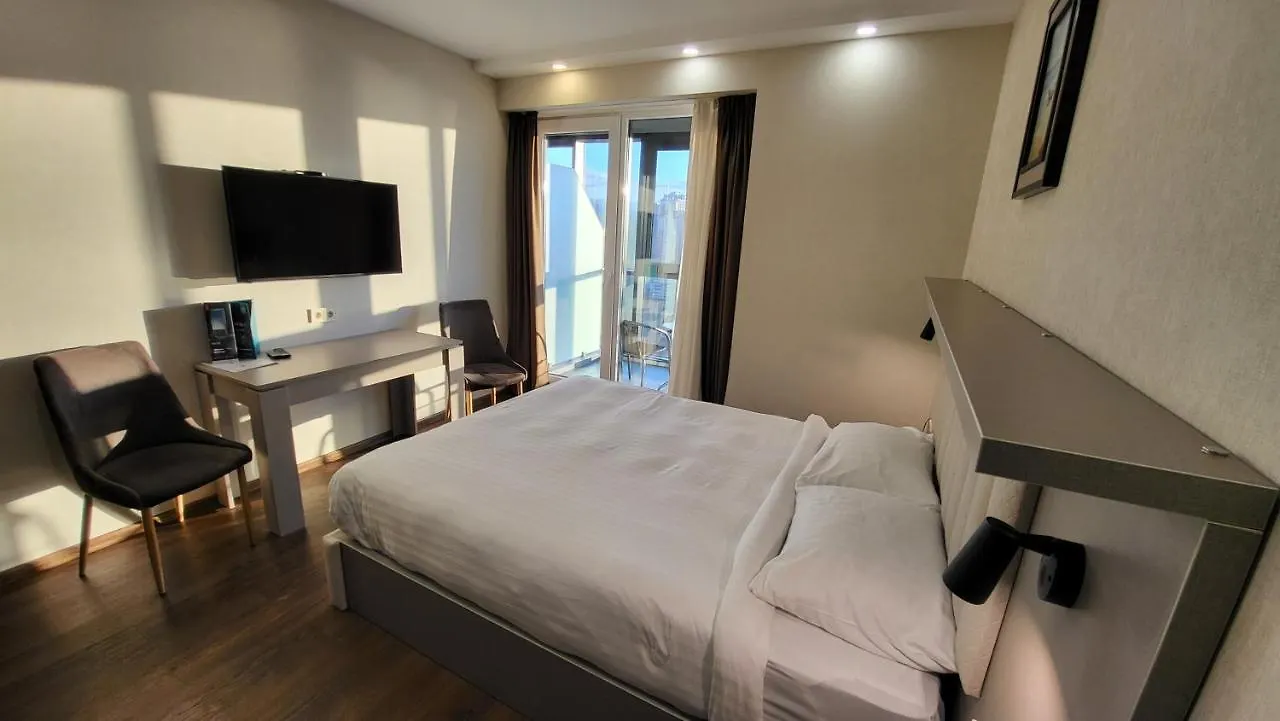 Black Sea Apartments Alliance Palace Батуми 5*,  Грузия